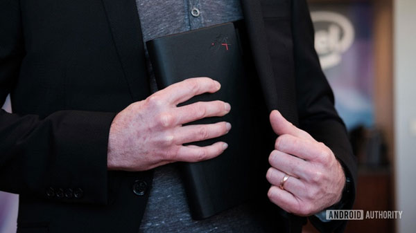 [CES 2020] Lenovo ThinkPad X1 Fold, the world's first folding laptop, costs $ 2,500 Picture 6